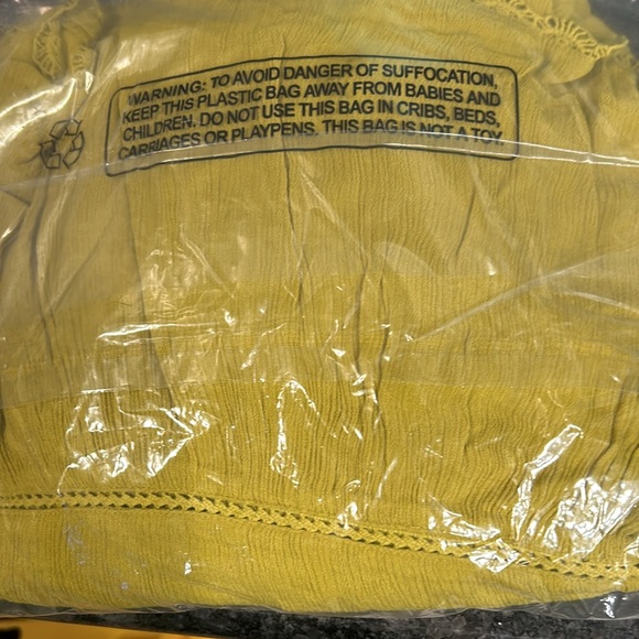 Destination 365 Golden Olive Tiered Midi Dress with Eyelet Detail Size M - Picture 3 of 3